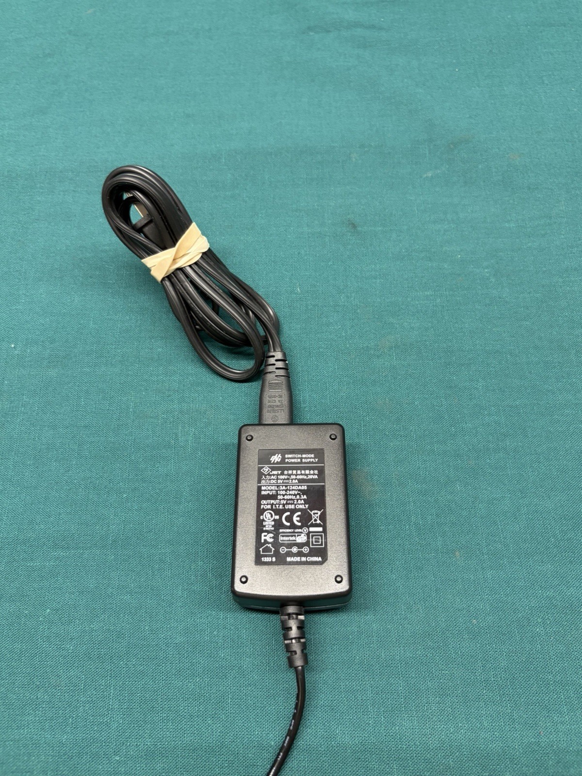 Binary B-320-1CAT-HDIR Long Range HDMI Transmitter & Receiver w/ Power Cords