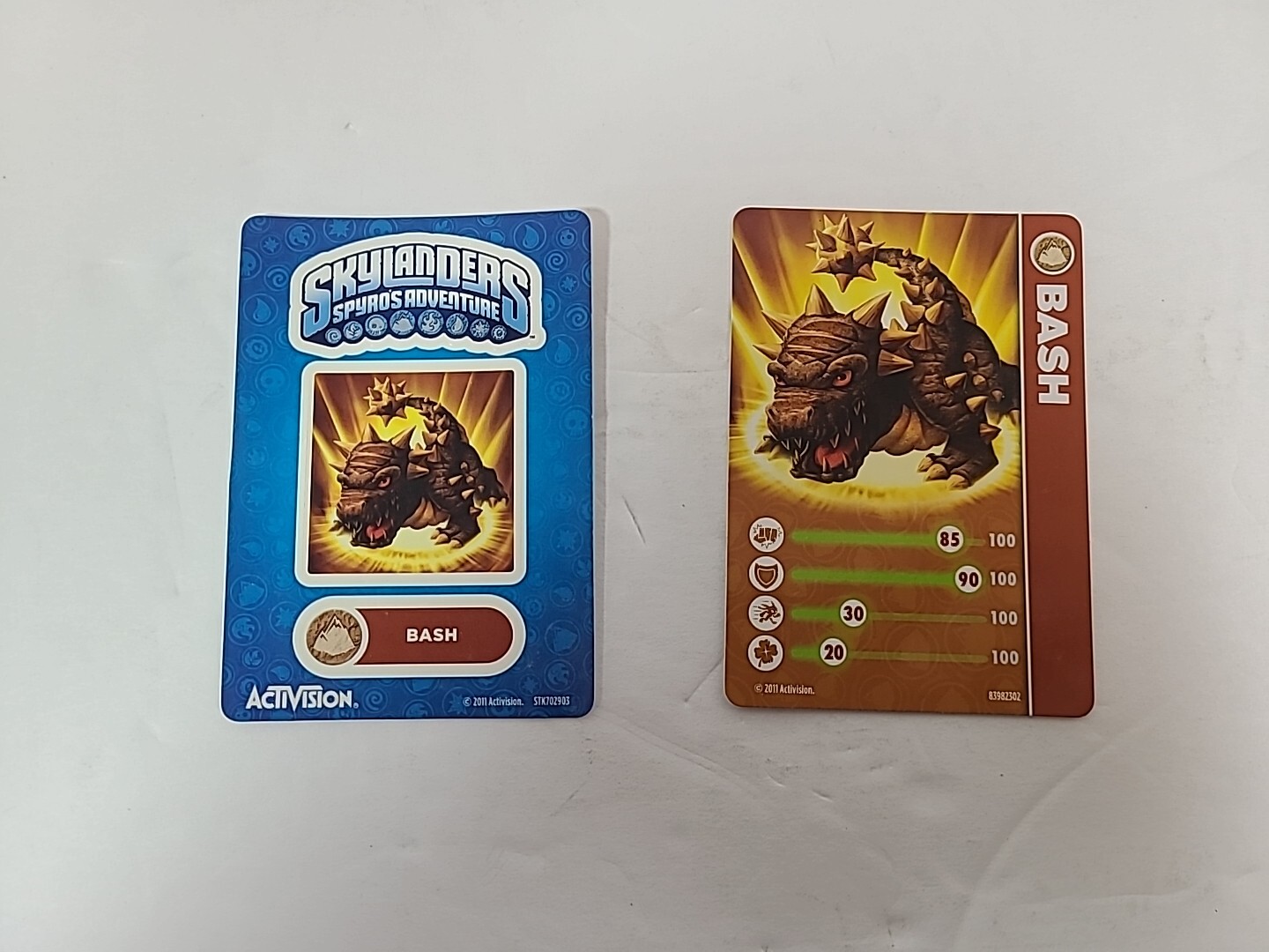 Activision Spyro Skylanders Bash Green Base w/ Card & Sticker