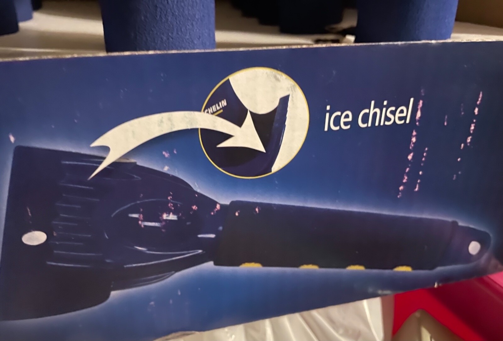 NEW 11” MICHELIN EXTREME ICE SCRAPER WITH ICE CHISEL WINTER WINDSHIELD TOOL SNOW