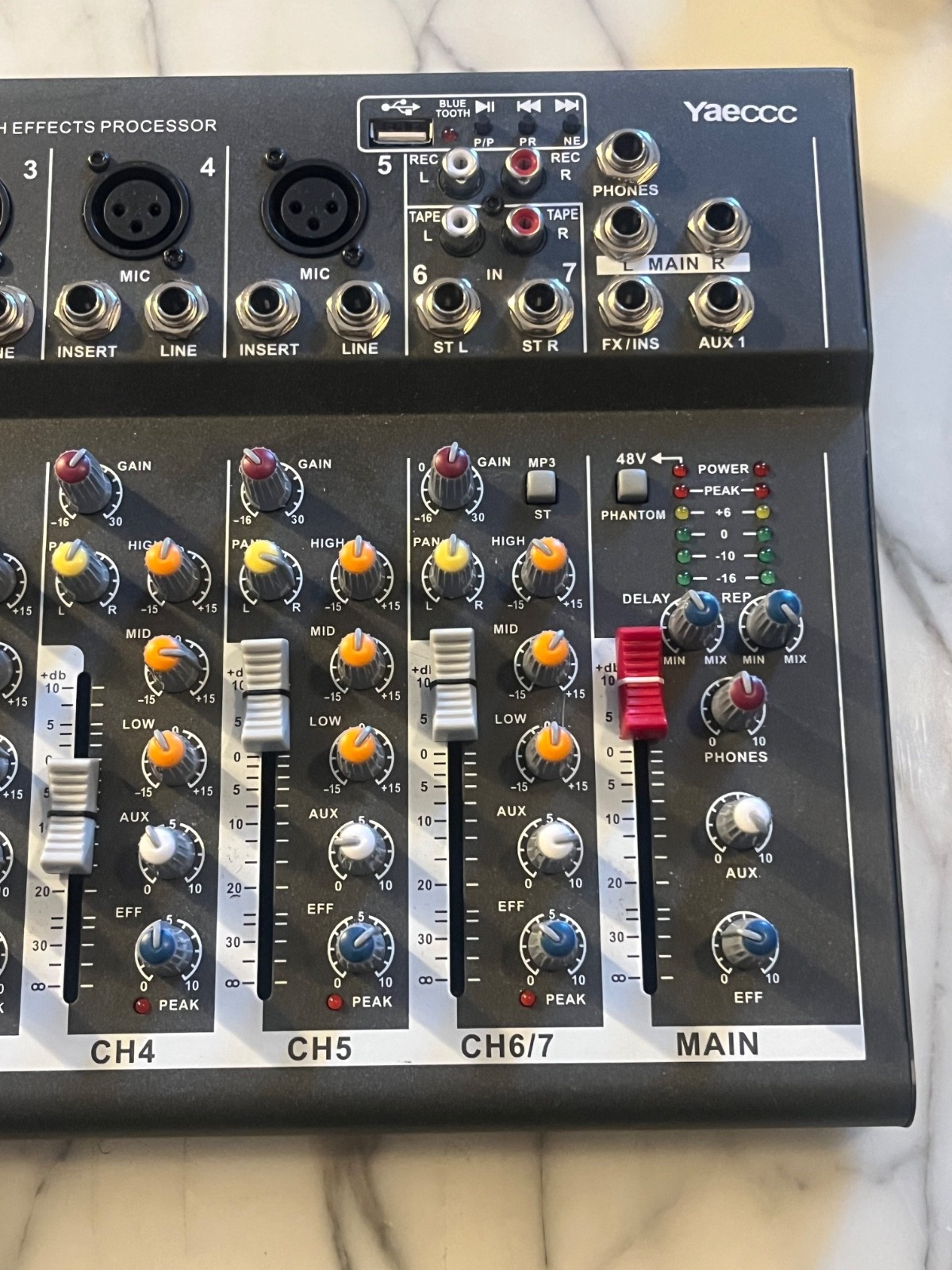 Yaeccc Professional 7 Channel Console Mixer (Effects Processor) Tested Works