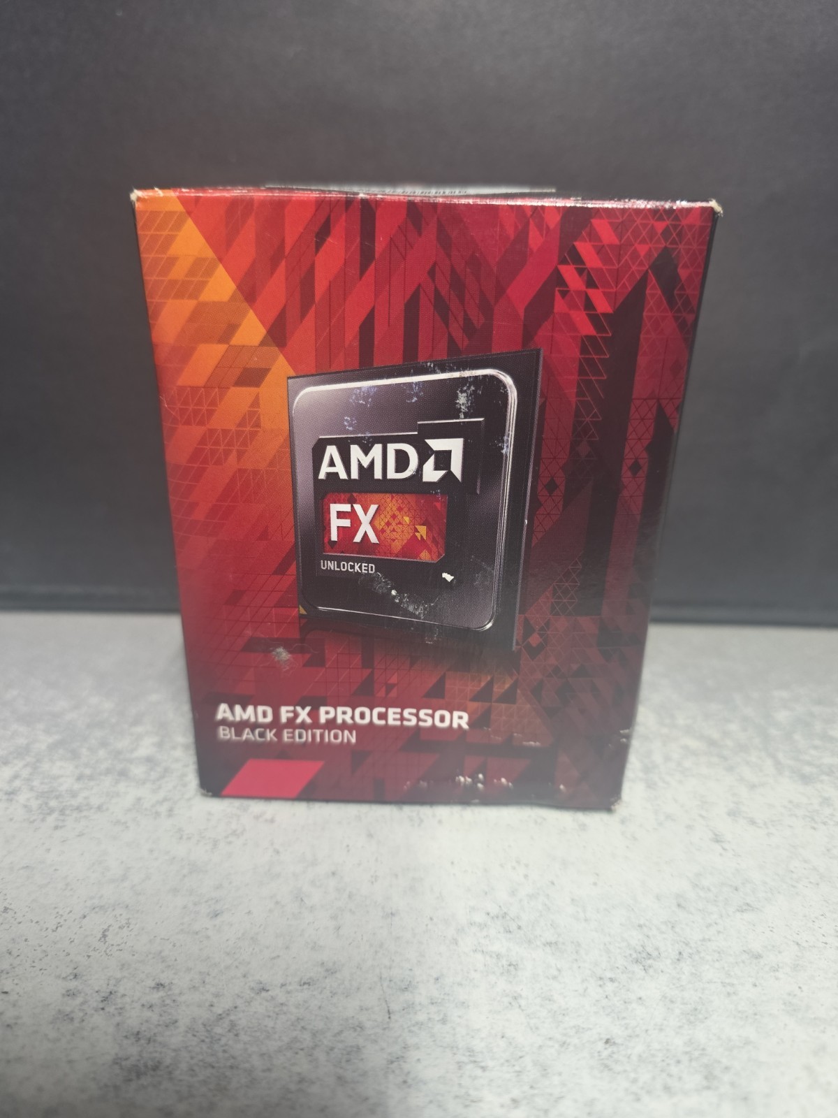 NEW AMD FX-4300 Quad-Core 3.8 GHz FD4300WMHKBOX AM3+ CPU Processor w/Cooler