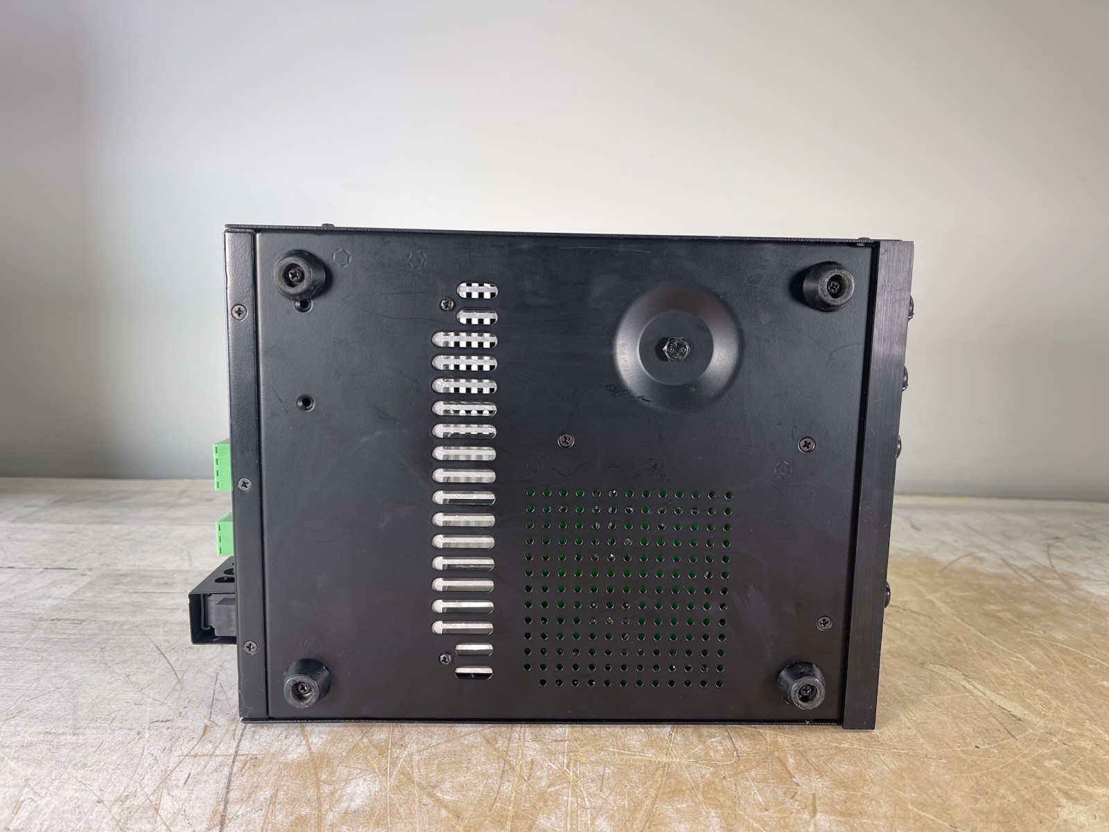 CROWN 135MA COMMERCIAL MIXER AMPLIFIER