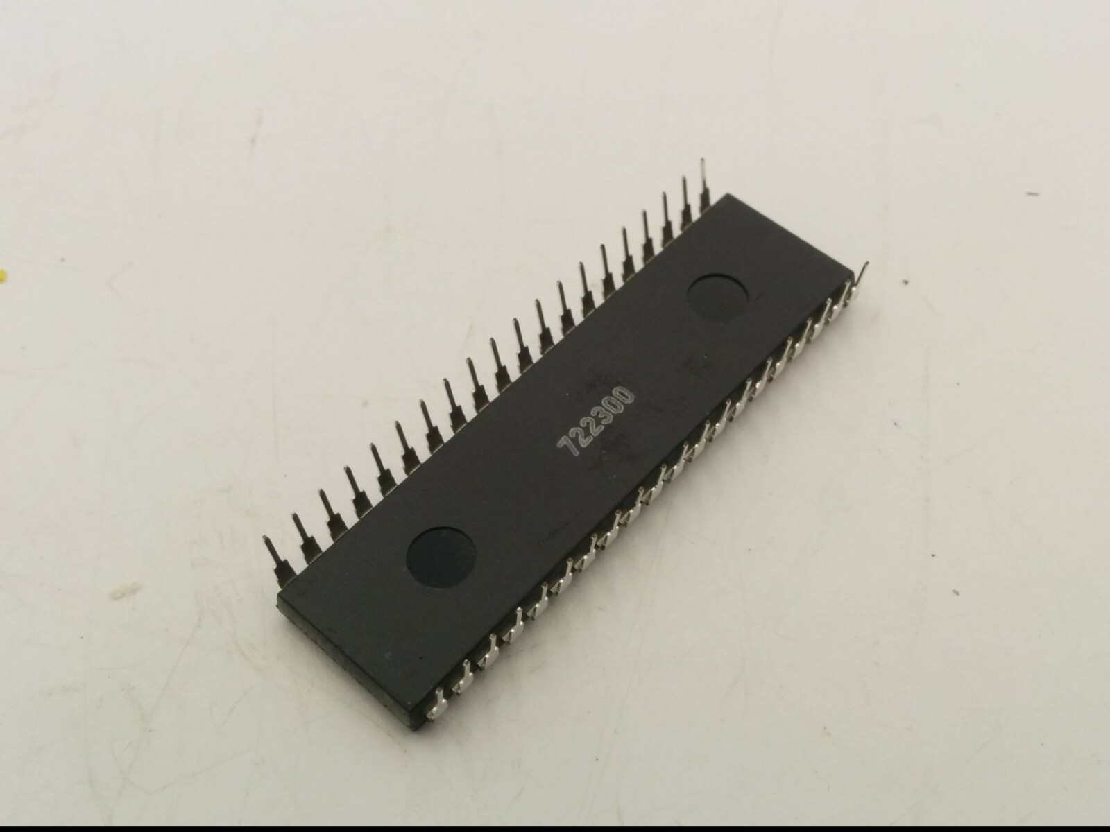 PHILIPS MAB8048H MICROCONTROLLER, 40 PIN DIP, DSD505V1, NIB