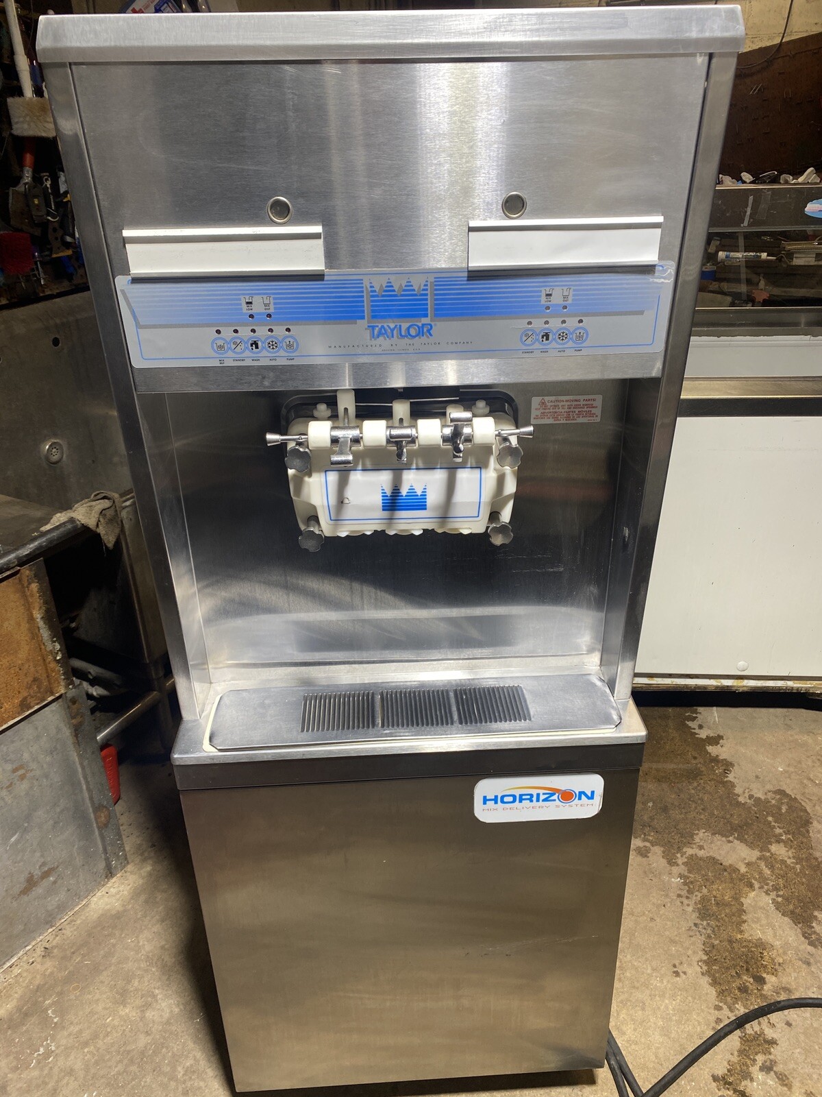 Taylor Soft Serve Ice Cream Machine, I Ph., Air Cooled, 8756 Horizon