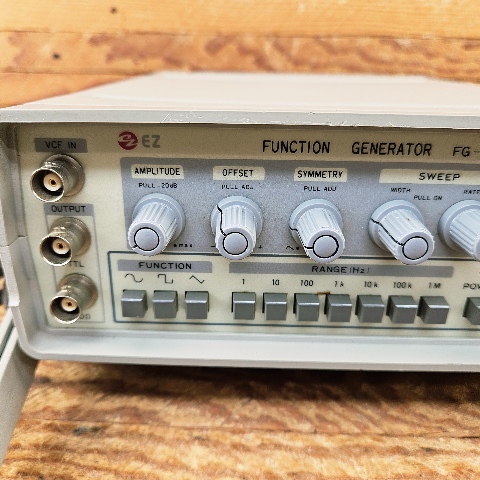 EZ Digital FG-8002 Function Generator