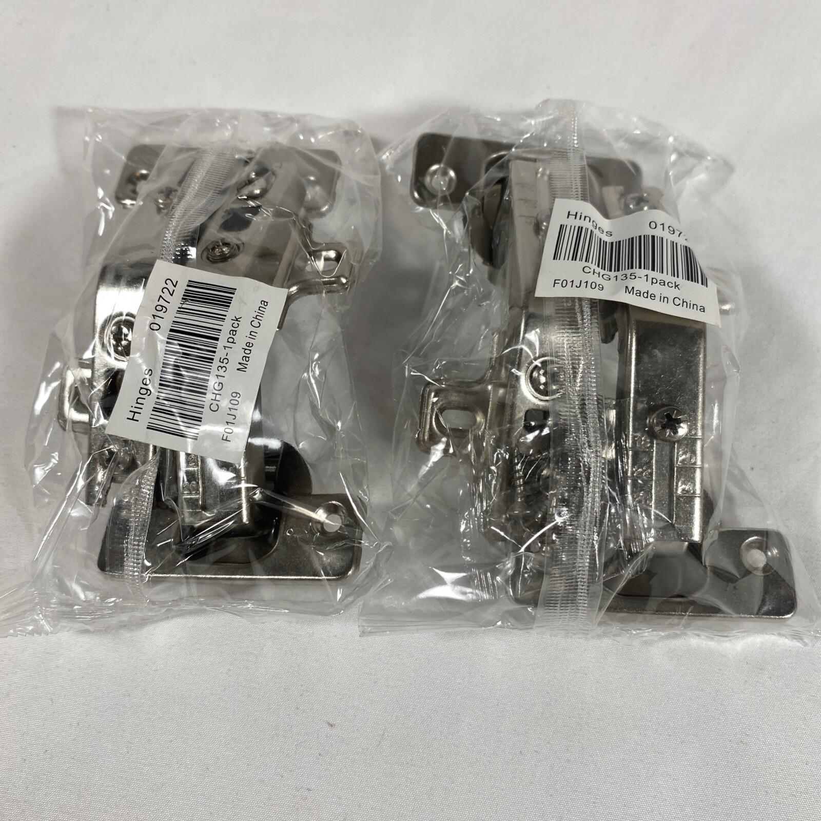 Two Pair (4 Hinges) Probrico CHG135 Concealed Hinge