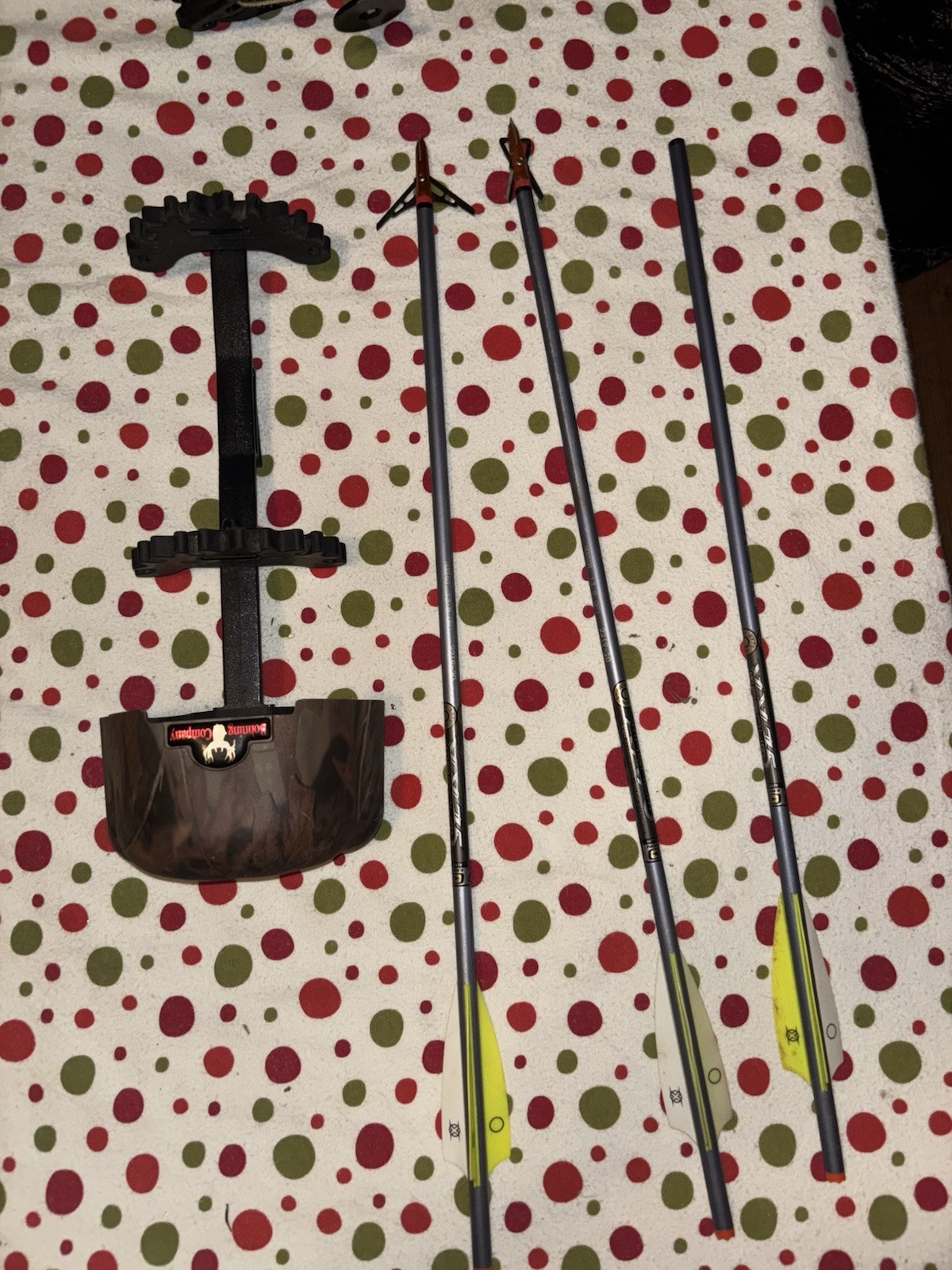 Crossbow With Three Arrows And Wind Up Cocker + Scope With Light Up Cross Arrow