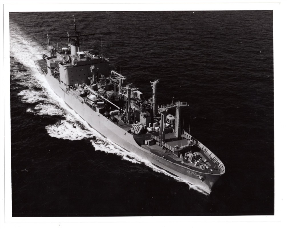 1980 US Navy Ammunition Ship AE-26 USS Kilauea 8x10 Original News Photo