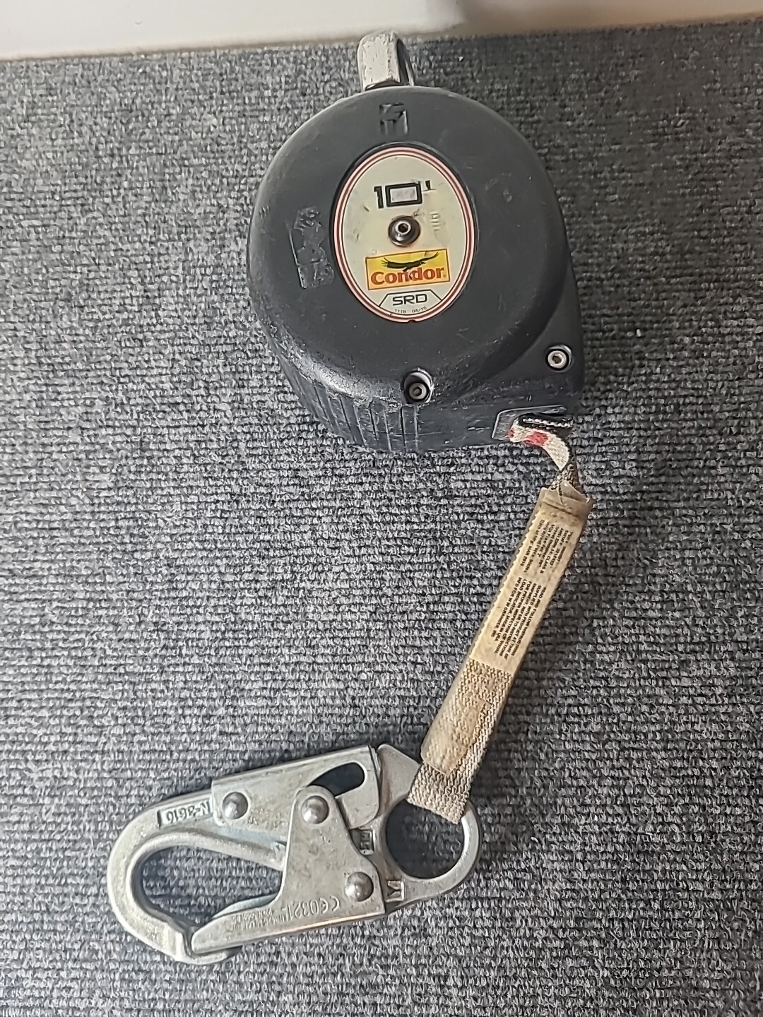 CONDOR 35KV07 Self-Retracting Lifeline, 10 ft L, 1Leg 35KV07