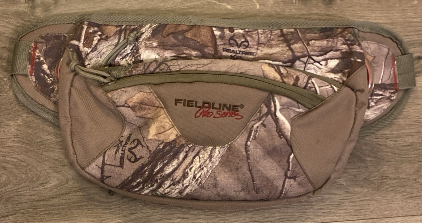 Fieldline Pro Series Hip Fanny Pack 2 Pockets Hunting, Hiking, Fishing Camo EUC