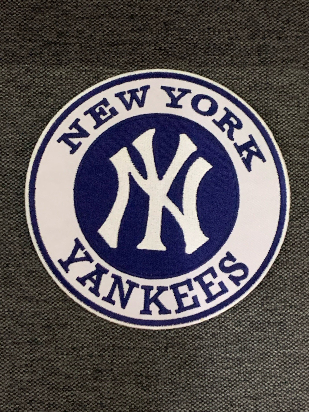 YANKEES EXTRA LARGE CIRCLE EMBROIDERED IRON ON PATCH—BRAND NEW!!