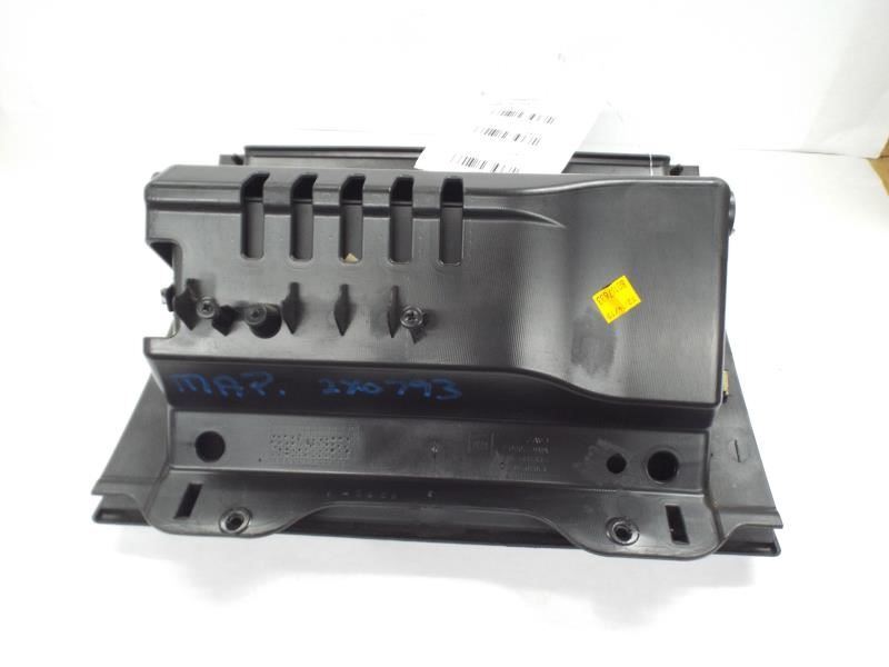 SIERRA150 2016 Glove Box 456686