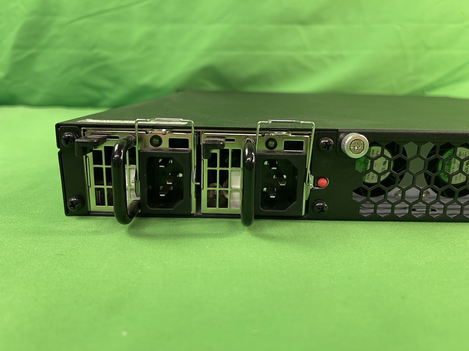 Check Point Quantum 6600 QM-1 Security Gateway Appliance | 16GB RAM *NO HDD*