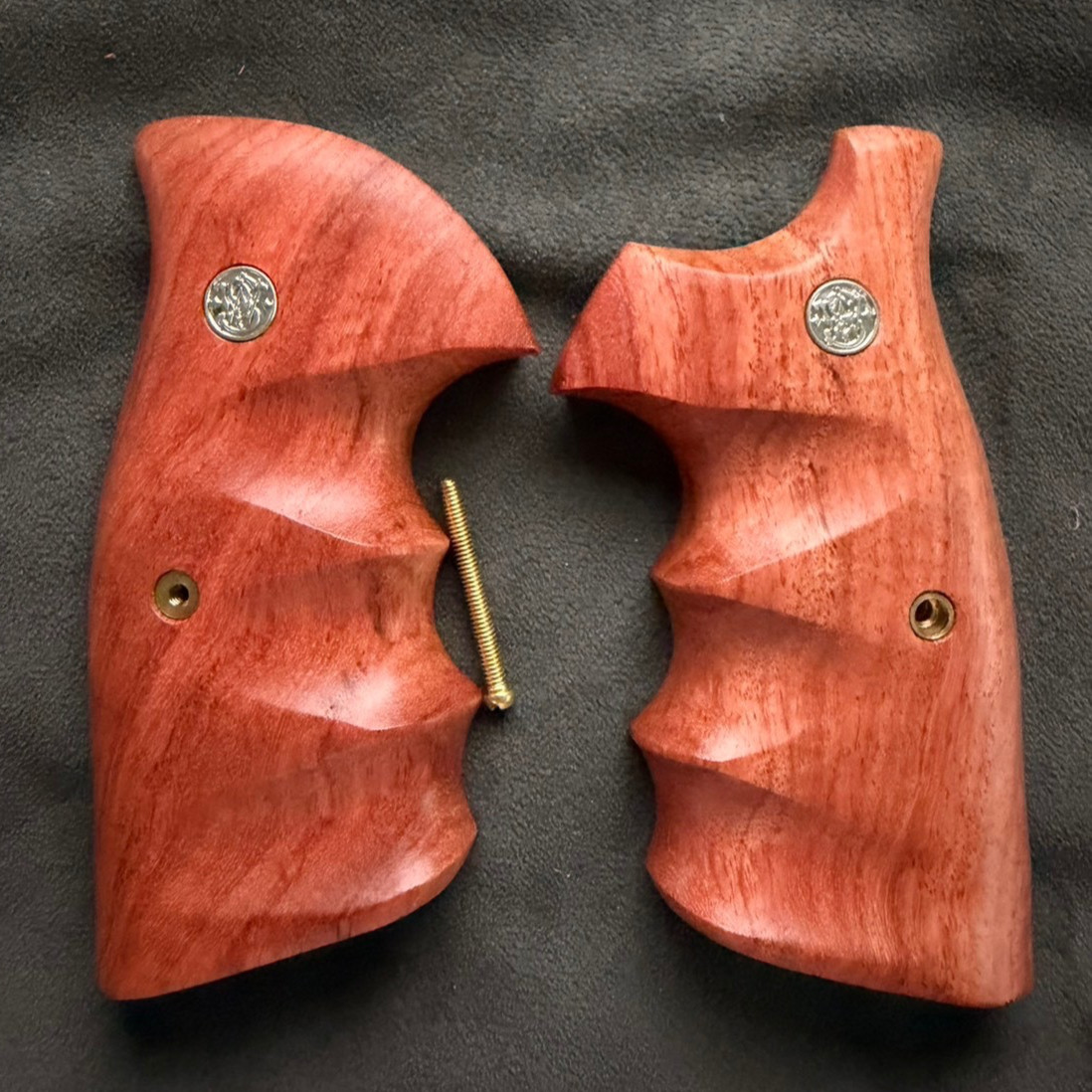 s&w N frame grips Fit Square butt Only,Smith and Wesson ,Hardwood,,New,Jaruwan.p