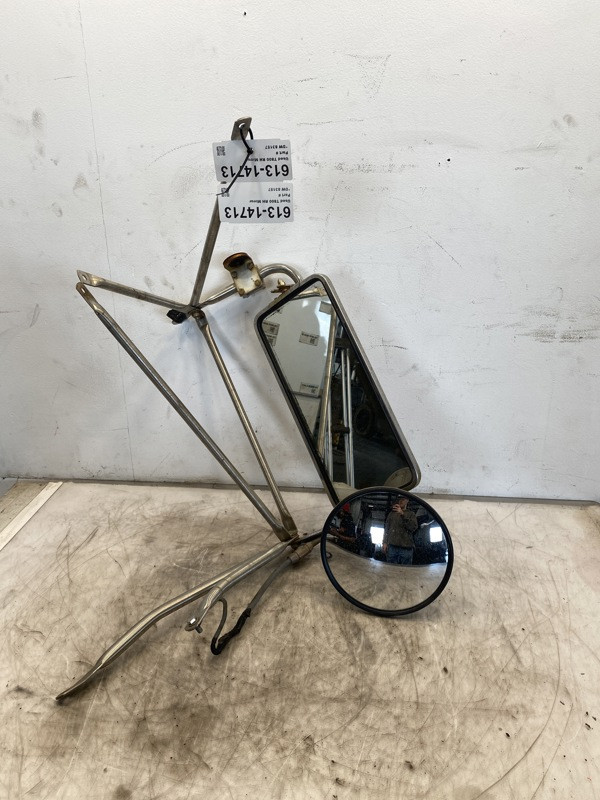 2013 Kenworth T800 Mirror K0461098 (613-14713)