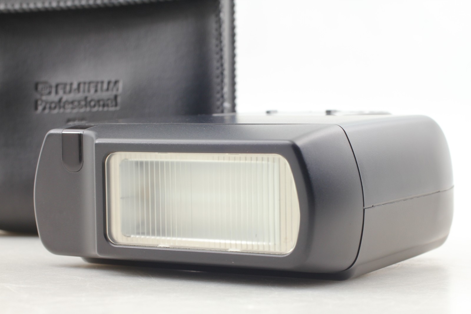 in Case [MINT] Fuji Fujifilm Strobe GA Shoe Mount Flash For GA645 From JAPAN