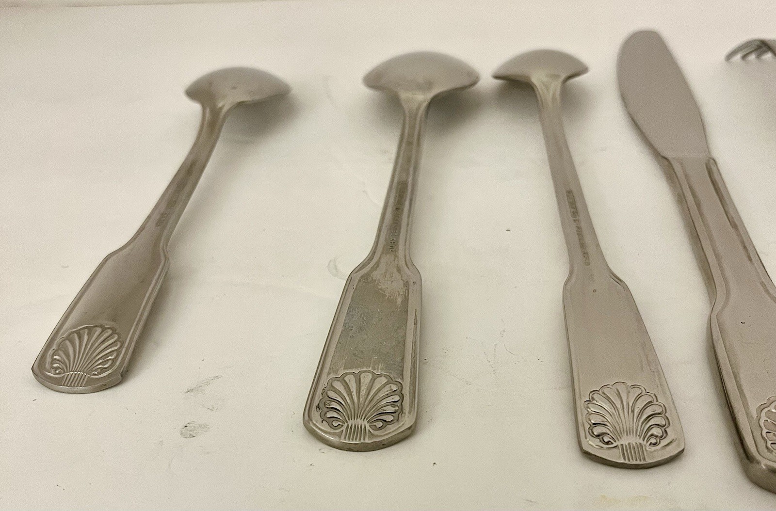 Cambridge Stainless Steel Shell Flatware 7 Piece Place Setting
