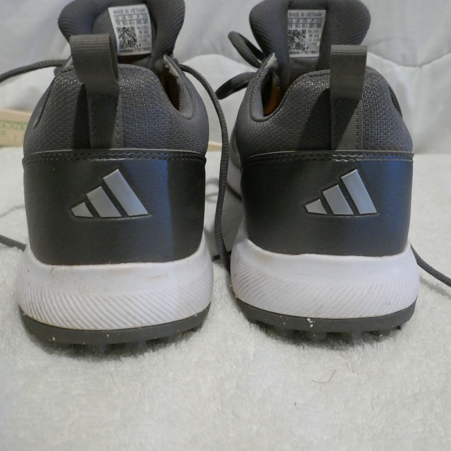 Adidas Mens Tech Response Spikeless Golf Shoes Lightweight