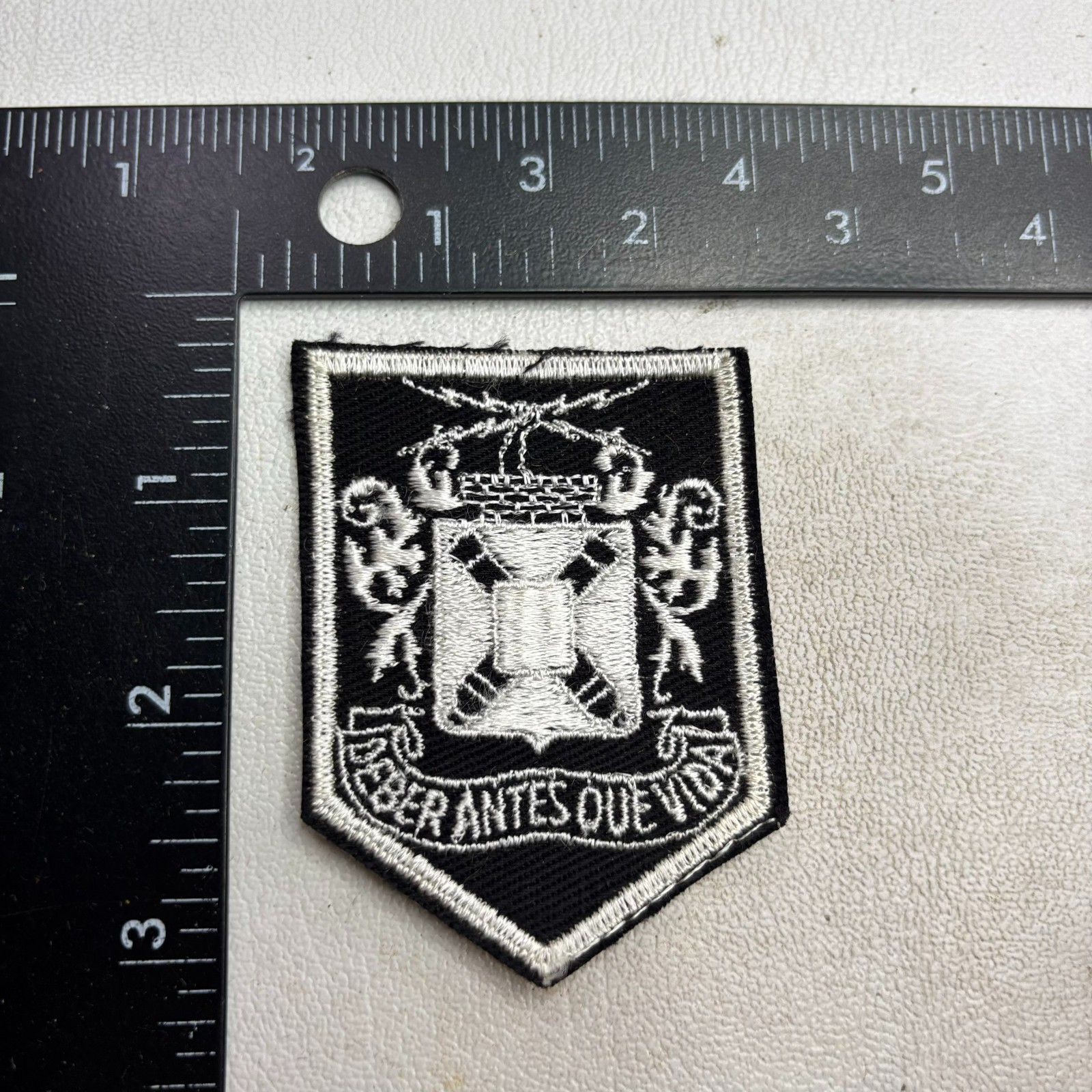Vtg Deber Antes Que Vida Duty Before Life Patch (? Military School) 66XB