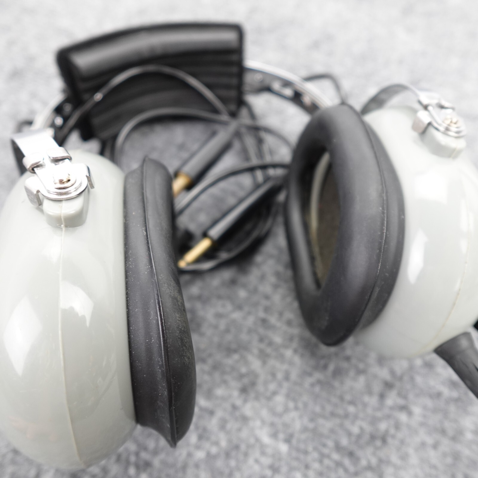 Aviall Pilot Headset Ryder Systems Avionics Wired Headphone Jack Over Ear PA-1