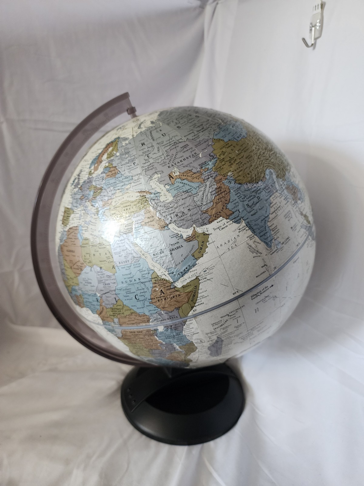 Replogle Platinum Classic Series Tabletop Globe Political Map Stand
