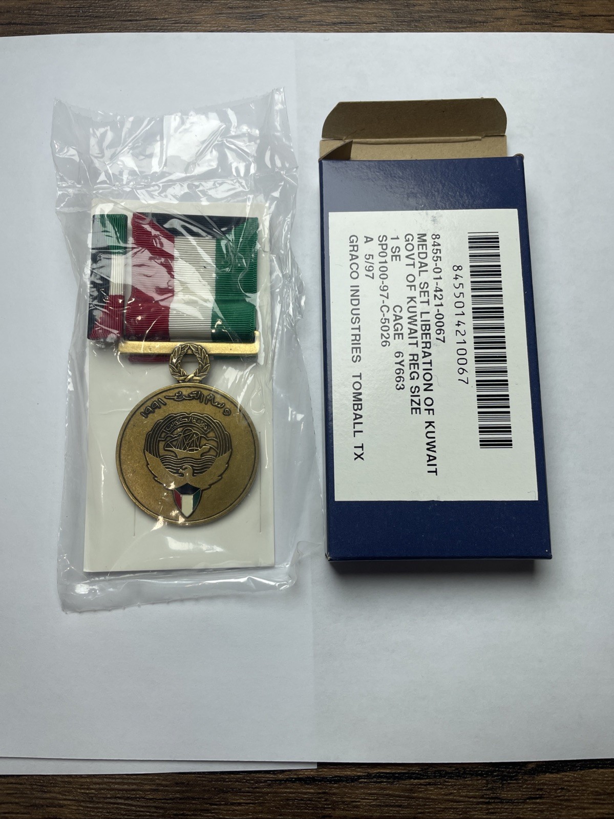 Full Size Medal ~ Liberation of Kuwait Medal Set ~ Original NEW in Box