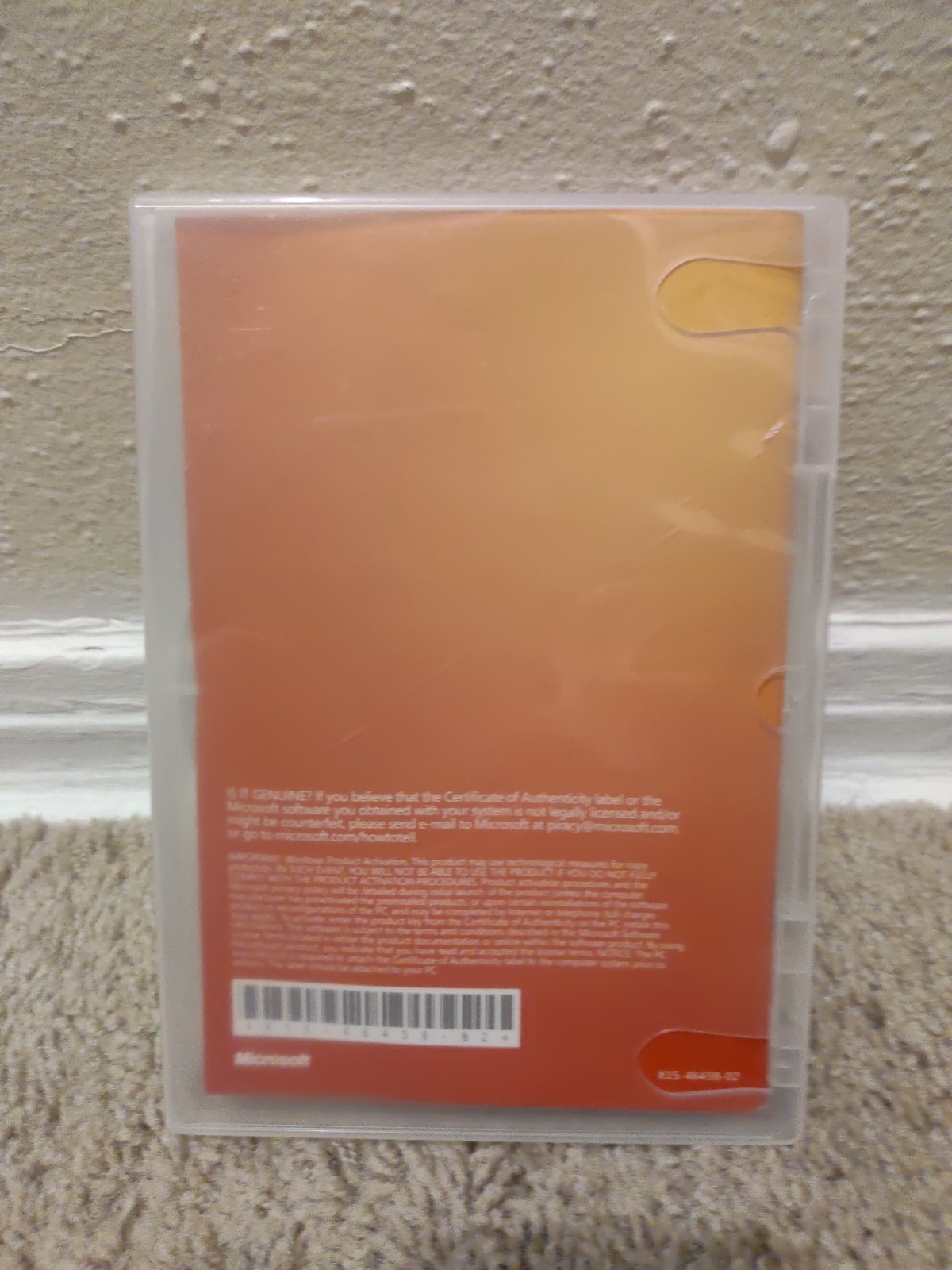 Microsoft Windows 7 Home Premium 32 Bit Full Version DVD w Product Key Code!