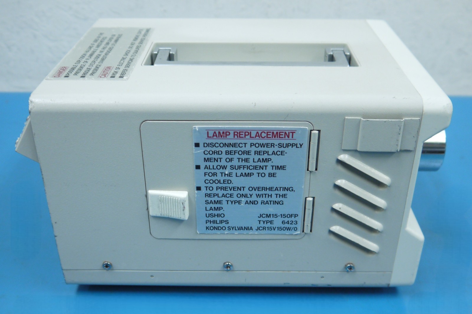 Olympus CLK-4 Halogen Light Source w/ Air Pump