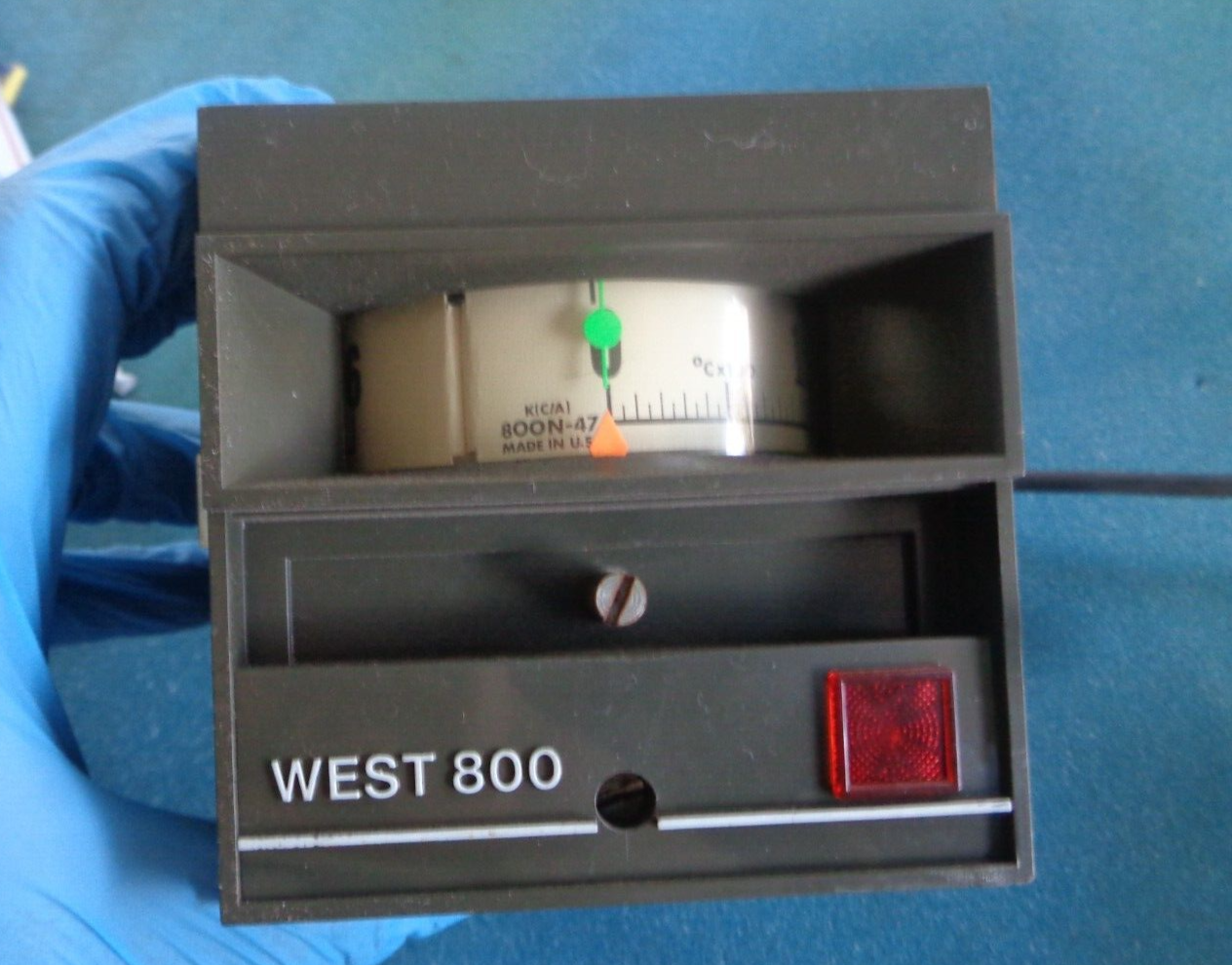 West Instruments 800 800N-47 Temperature Controller West 800 0-600 Degrees C