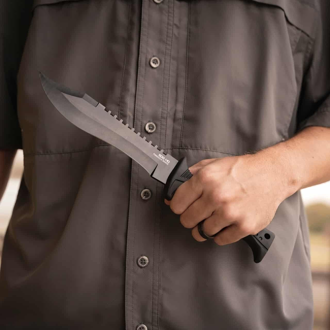 SOG HQ Pinnacle Bushcraft Bowie Fixed Blade Knife Sawback Hunter 420 Steel New