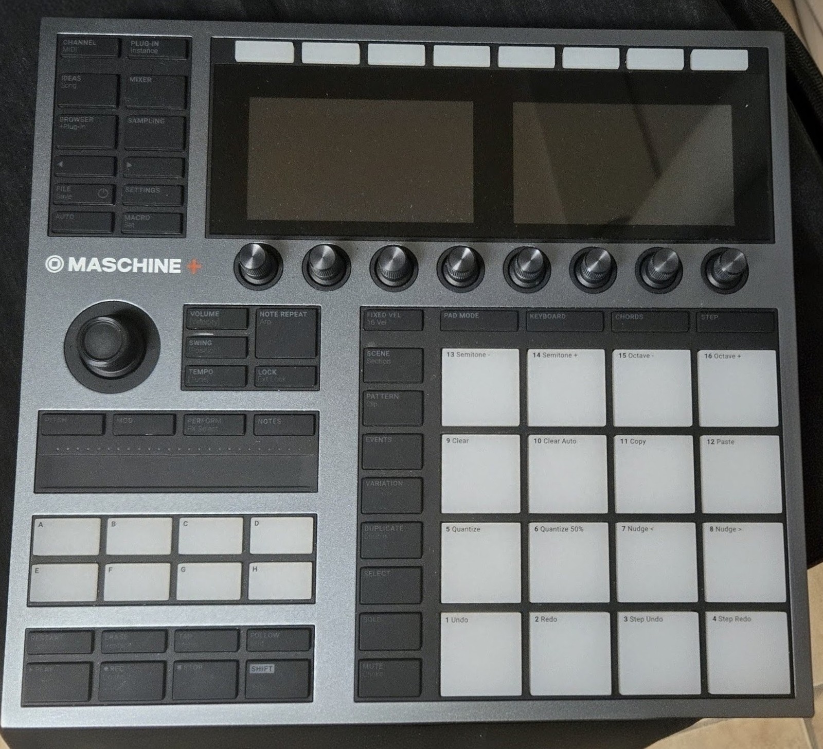 Native Instruments MASCHINE+ Standalone Production