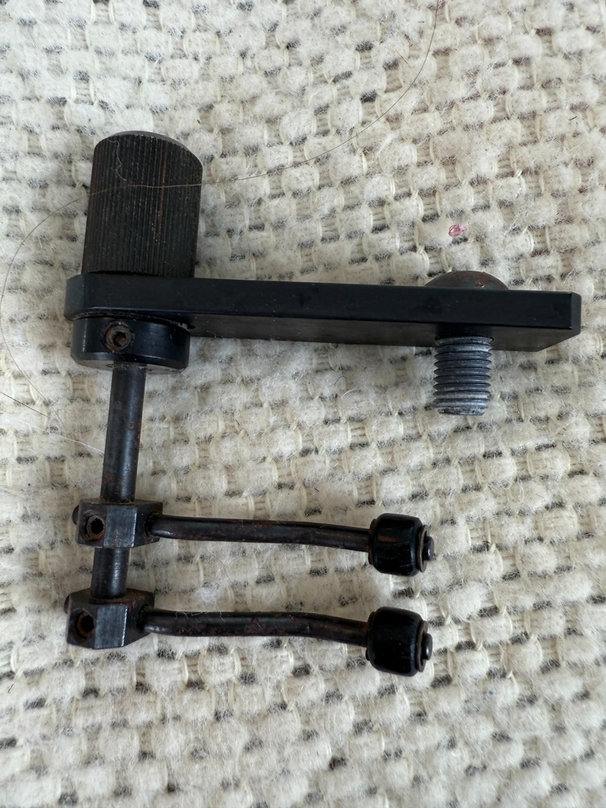 Vintage Dual Prong Flipper Rest