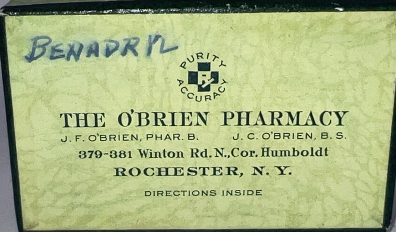Pill Box RX Prescription 1946 Benadryl Rochester NY The O'Brien Pharmacy
