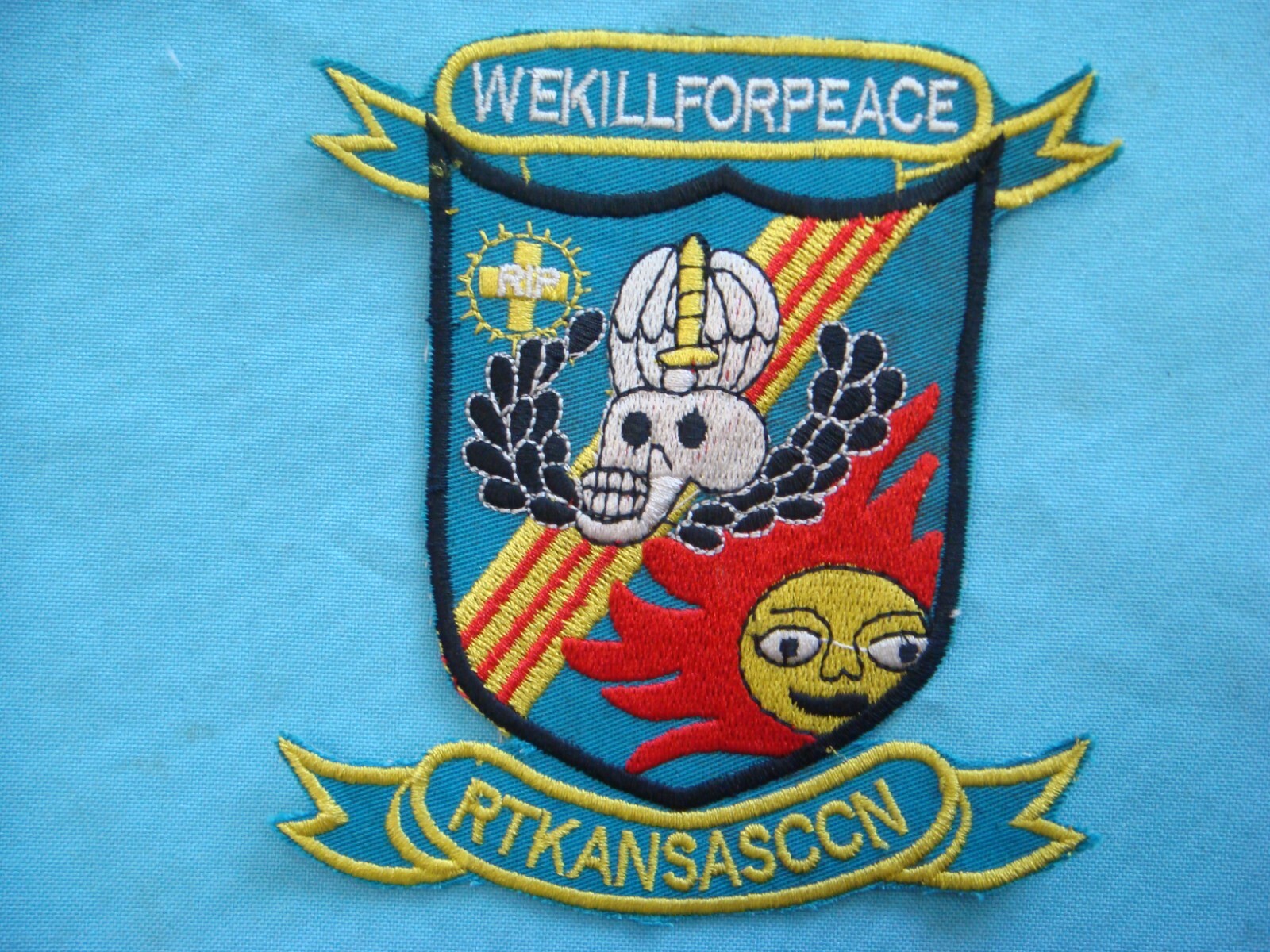 NAM WAR PATCH US 5th SF Grp MACV-SOG RT KANSAS CCN WE KILL FOR PEACE