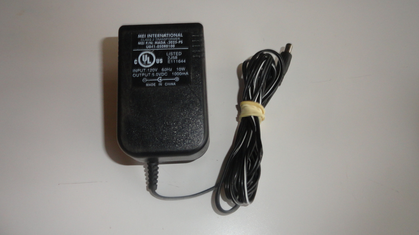 XX14: Lot of 2 MEI Power Supply AC Adapter U041-050R0100 MADA-3025-PS
