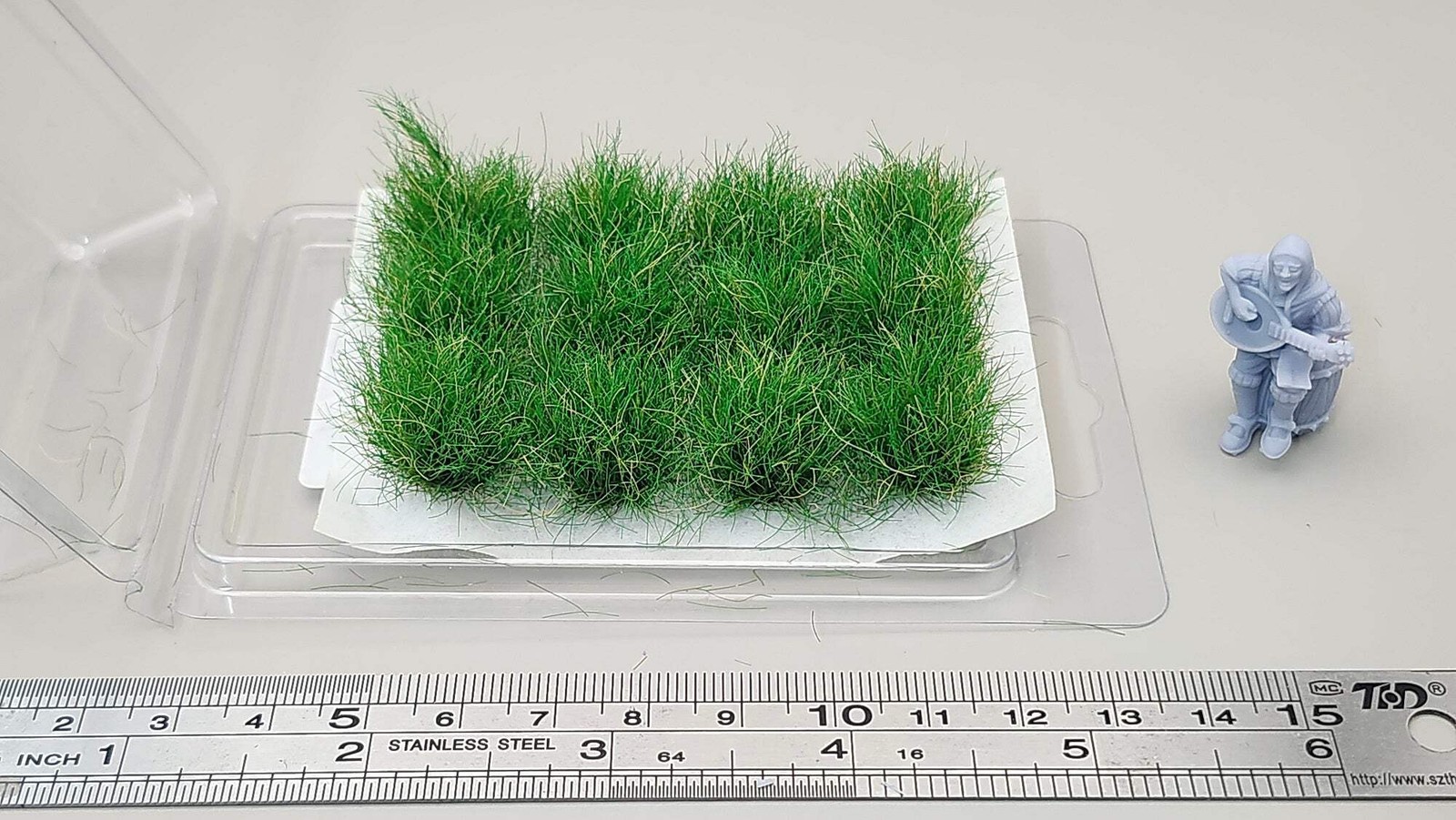 JHT - Summer Green Grass Clusters - Self Adhesive Grass Tufts - 16mm height x 20