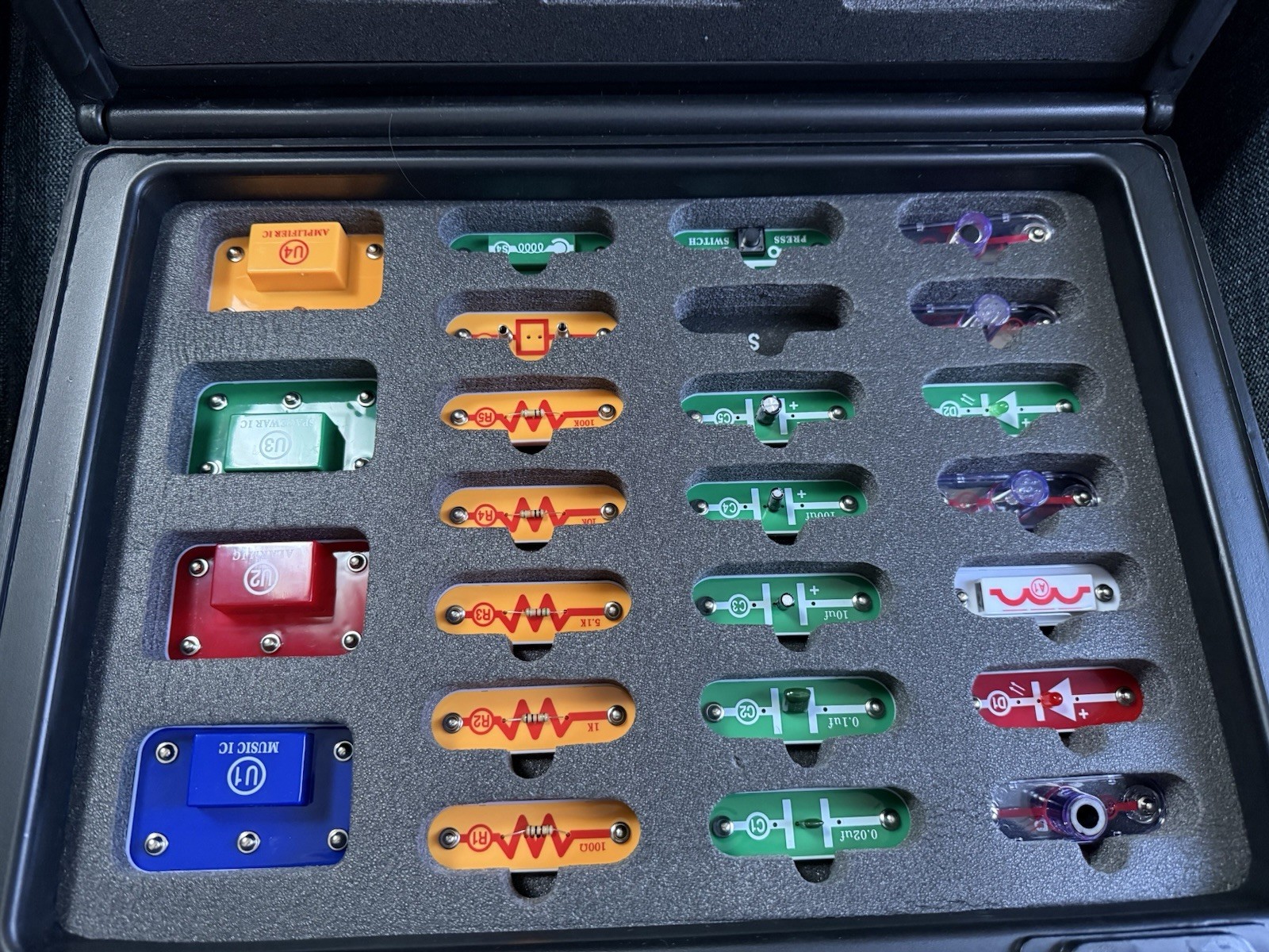 Snap Circuits by Elenco SC-750R Basic Electricity & Electronics