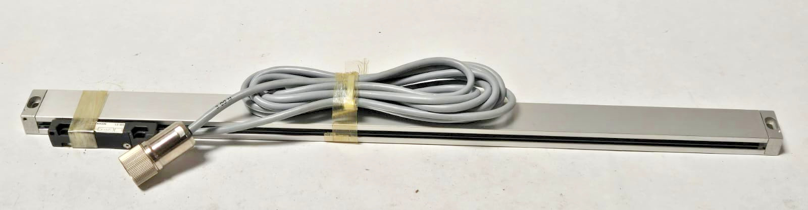 New HEIDENHAIN LS 403 Glass Linear 22" Scale