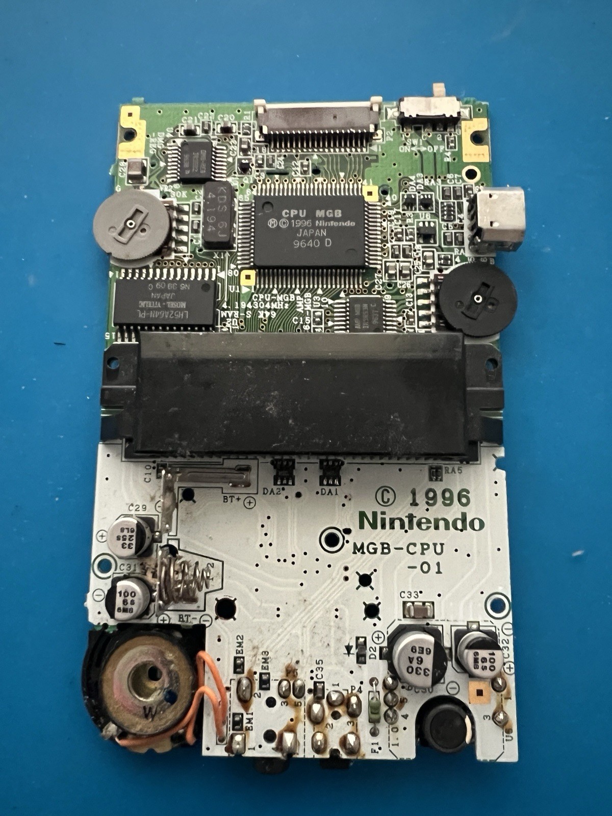 Nintendo Game Boy Pocket GBP Motherboard No Battery Light Tested