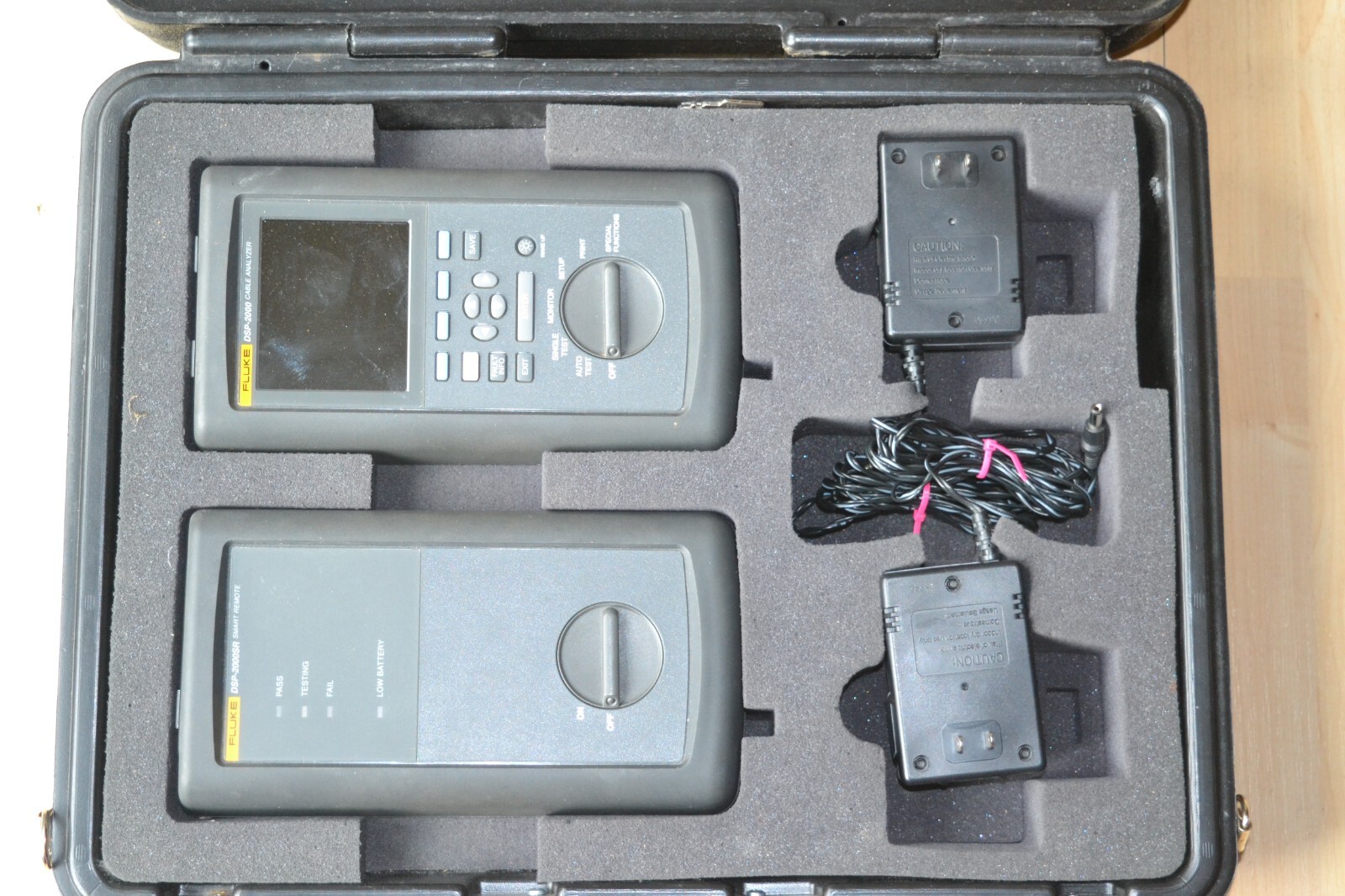 Fluke DSP-2000 Cable Analyzer