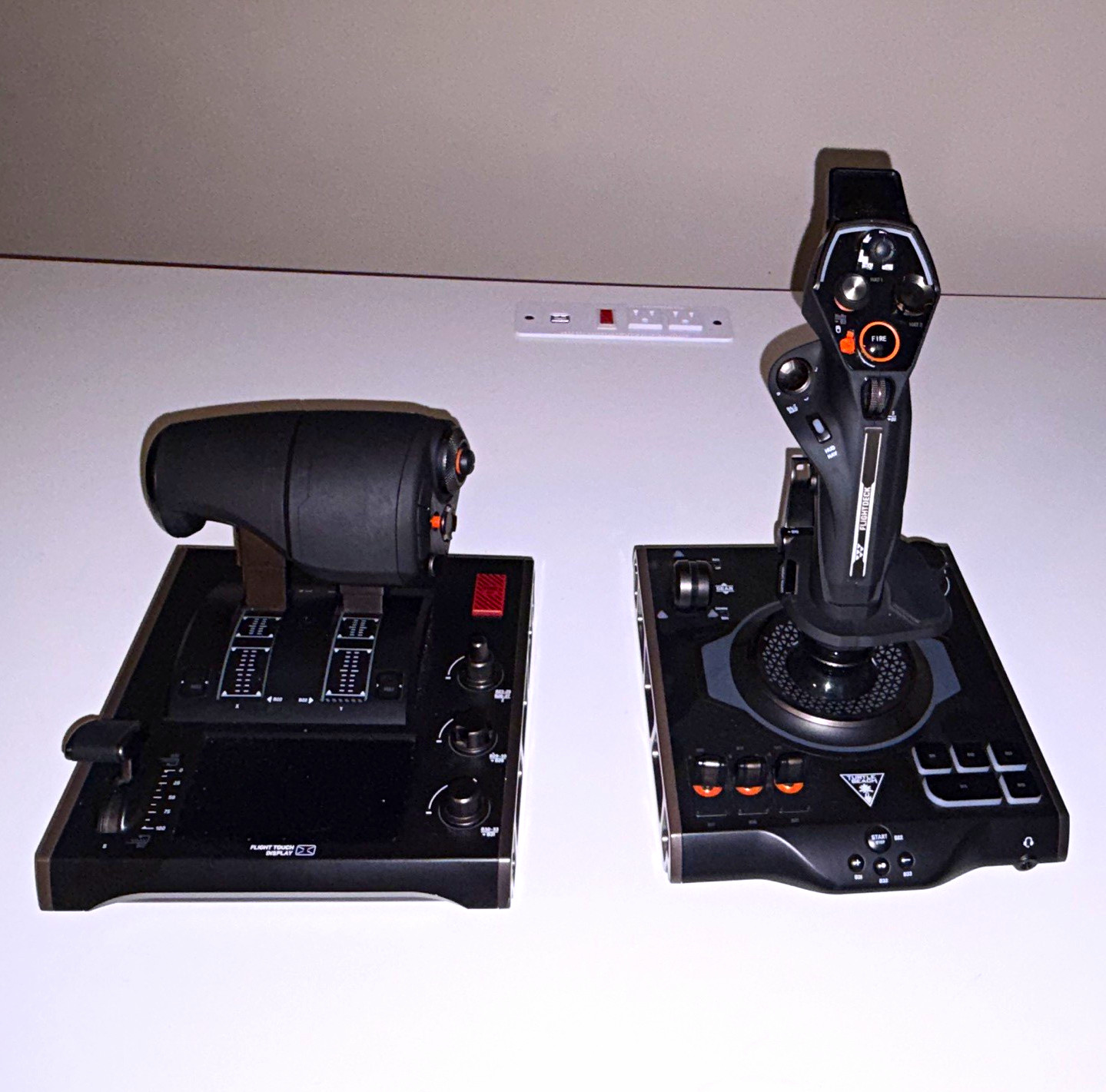 Turtle Beach VelocityOne Flightstick Bundle Joystick & Throttle Quadrant