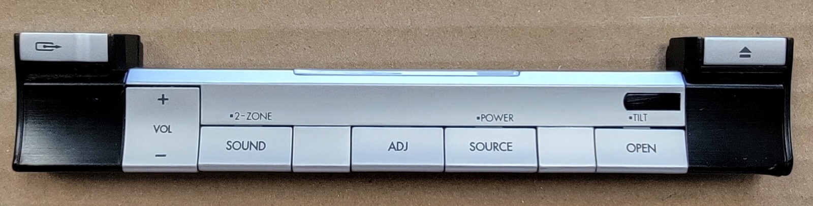 Clarion VRX575USB Audio Video Detachable Faceplate ONLY * TESTED & WORKING *
