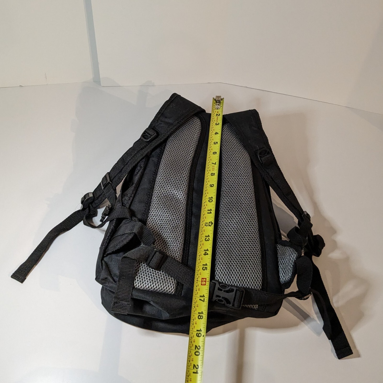 Element Gear 2 Liter Hydration Pack Camping Backpack, World Famous Sports, Black