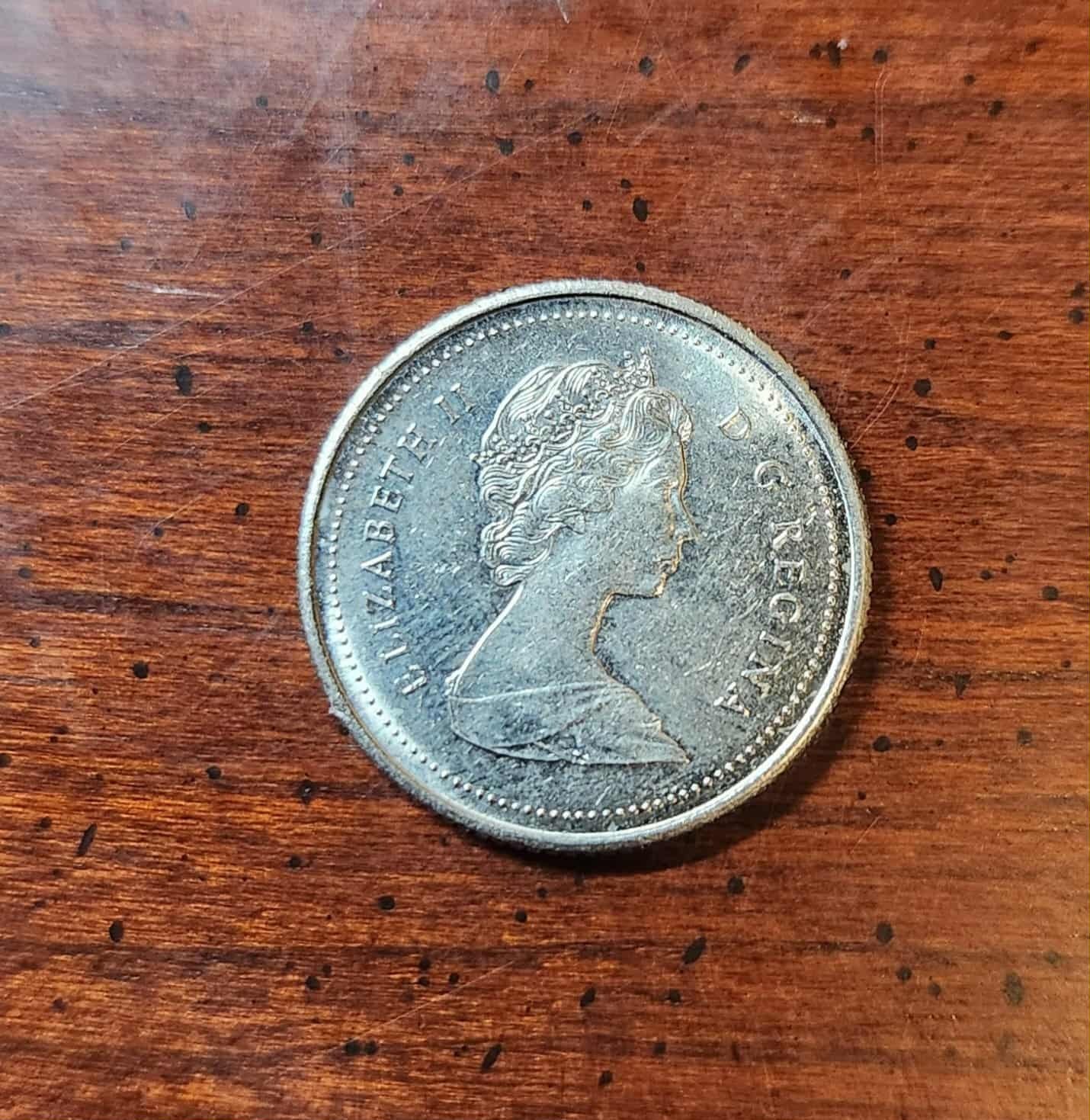 Canada 10 Cent Coin 1984 Queen Elizabeth II