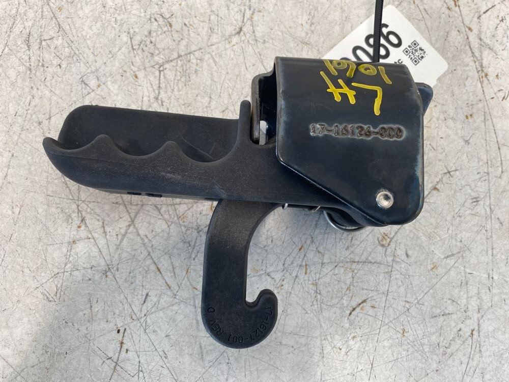 Hood Latch 1716126000 for Freightliner Cascadia (767-10086)