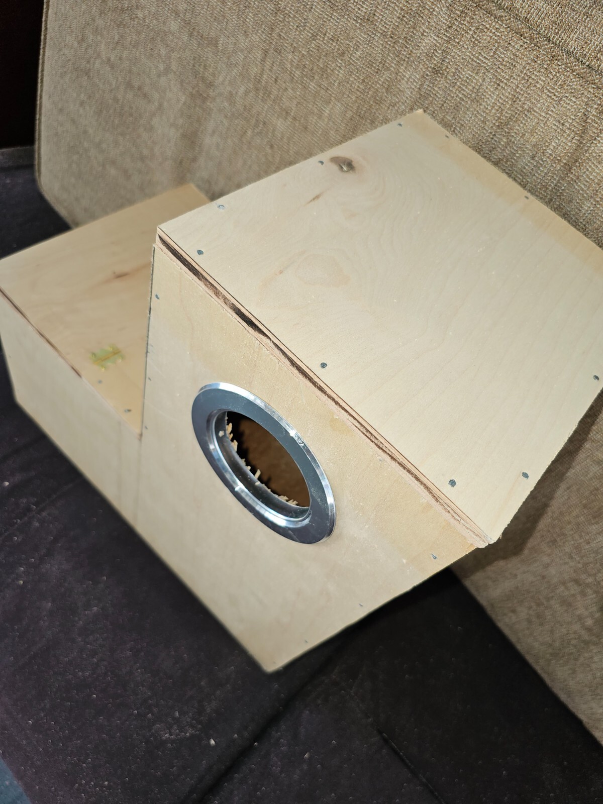 Boot Nest Box (24"x24" 12" toe) Eclectus, Big Parrots, etc...