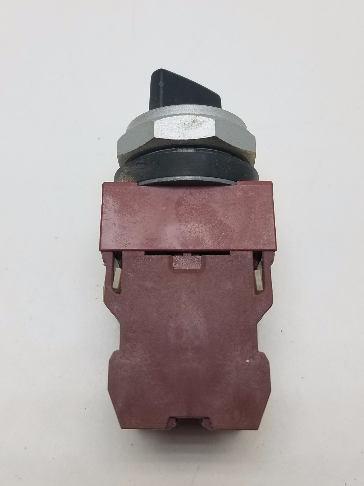 P30CB10 Simens Black selector switch #8146