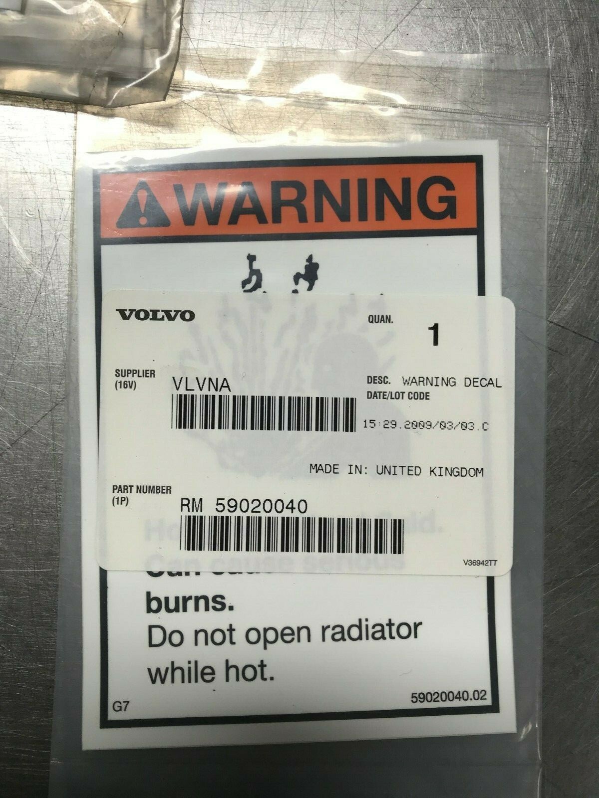 59020040  GENUINE  Volvo   Radiator WARNING DECAL   RM59020040