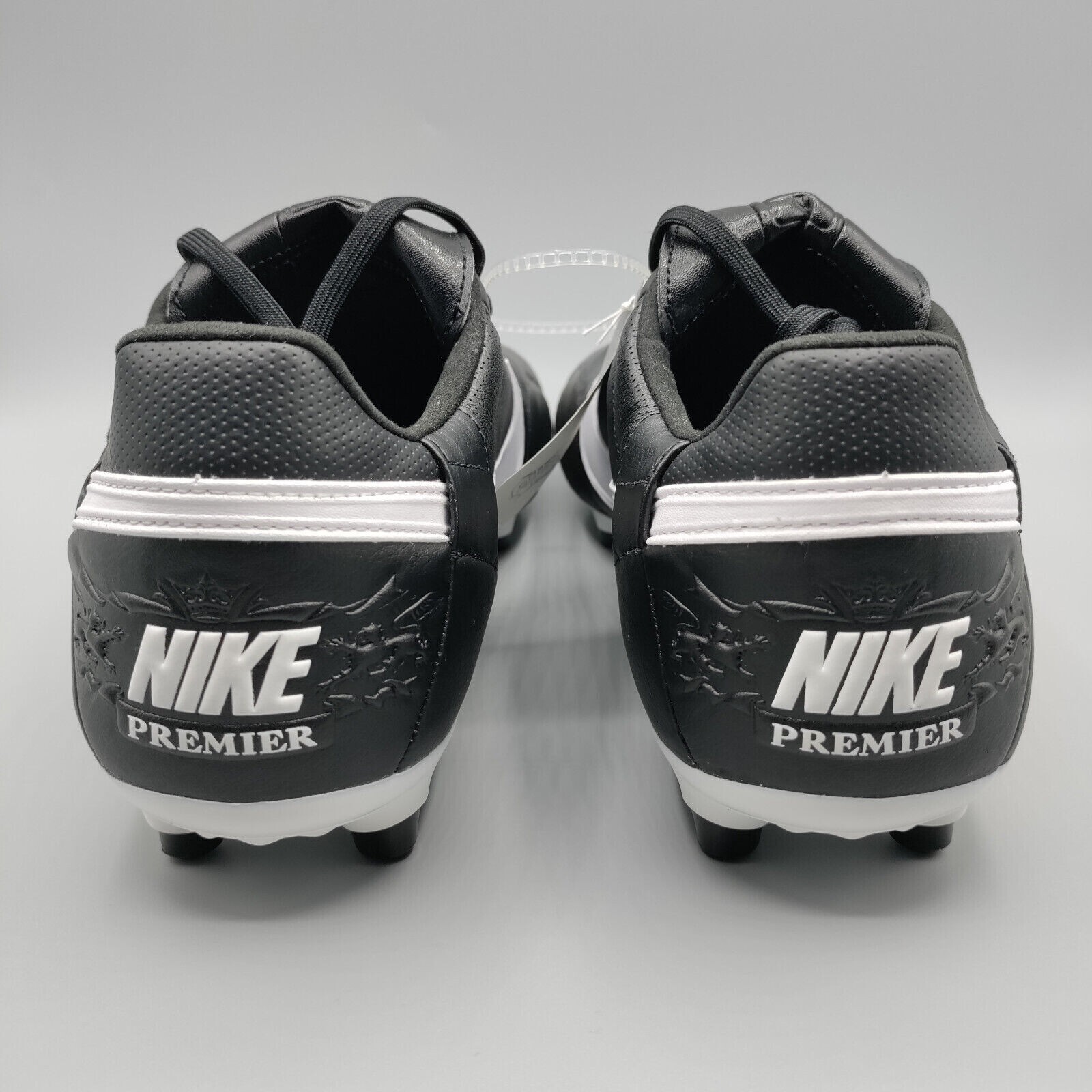 Nike Premier III FG Soccer Cleats Black/White Leather AT5889-010 Men's Size 5.5
