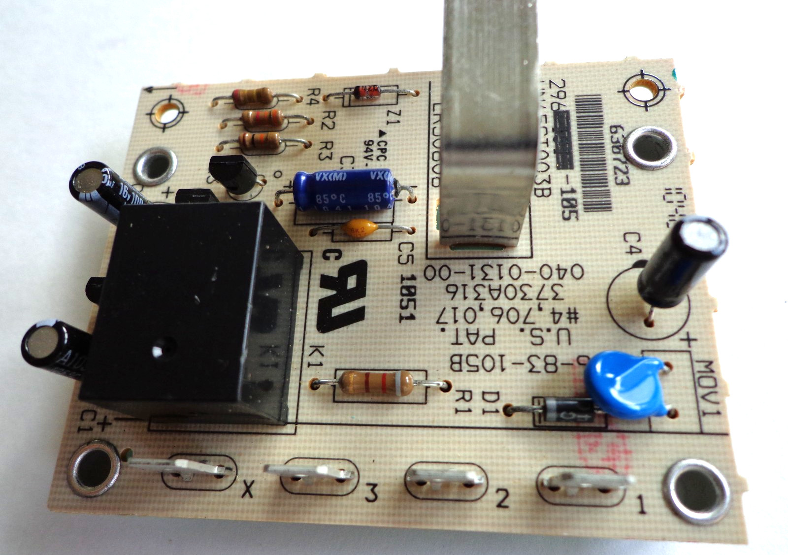 GENUINE HN65CT003B Carrier Bryant Payne Control Board 296-83-105B LR50808, New!!